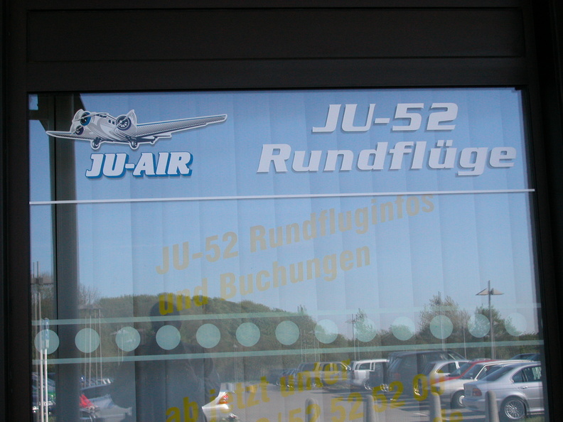 0_Flug_Tante_JU_MG_Airport.JPG